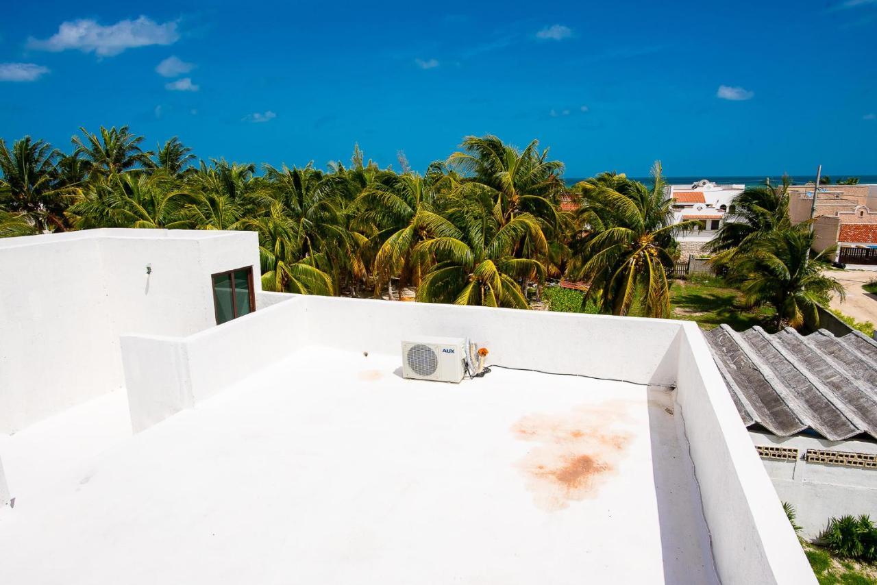 Pueblo Chicxulub 97982 New Modern Villa, Private Pool, High Internet Speed, 2 Blocks From The Beach מראה חיצוני תמונה